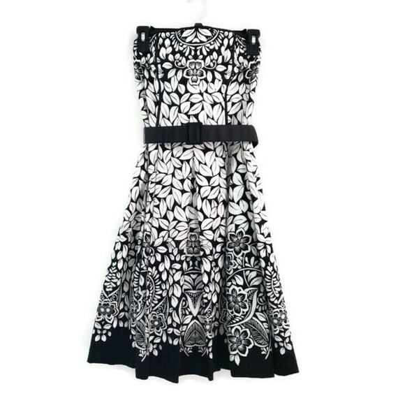 Women's White House Black Market Floral Strapless Fit and Flare Dress with Belt - Picture 1 of 11